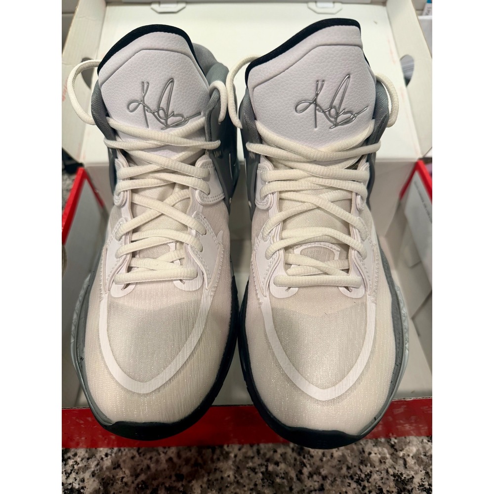 Nike Kyrie Infinity SE GS White Chrome Smoke Grey DD0335-108 Kids Size 6Y NIB